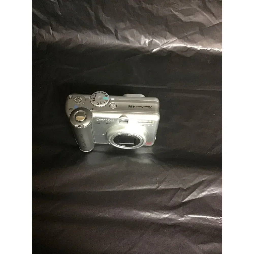 Canon Powershot A85 4.0 Mega Pixels ..for Parts. Will not power on